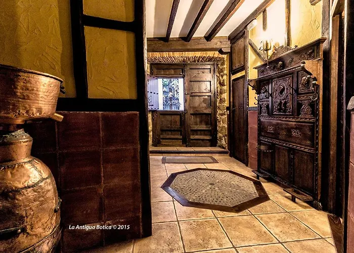 La Antigua Botica *
